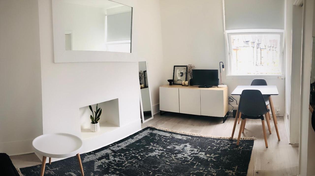 Bright Chiswick Apartment - Great Location Лондон Экстерьер фото